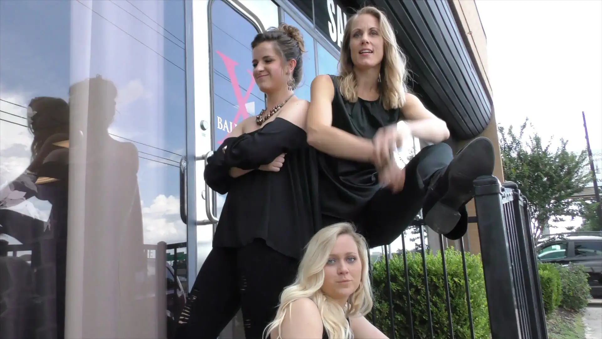 video-section-banner-image