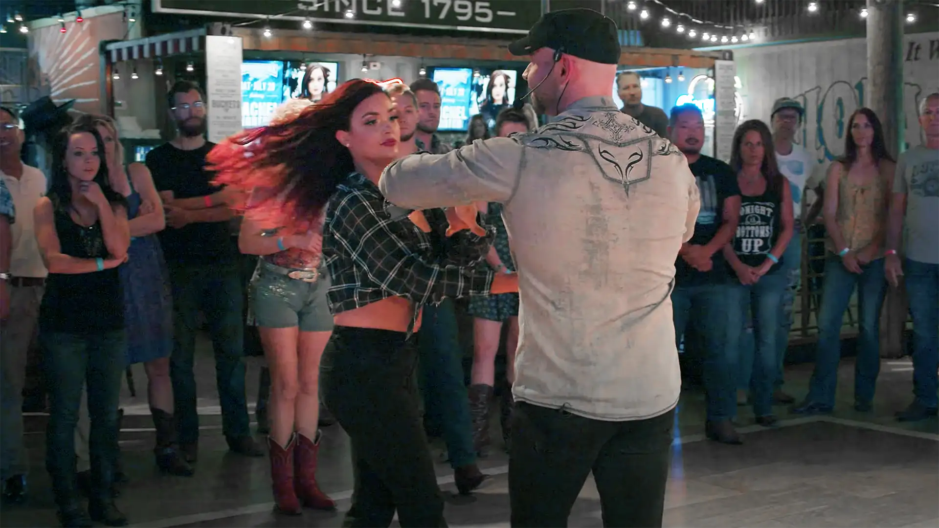 video-section-banner-image