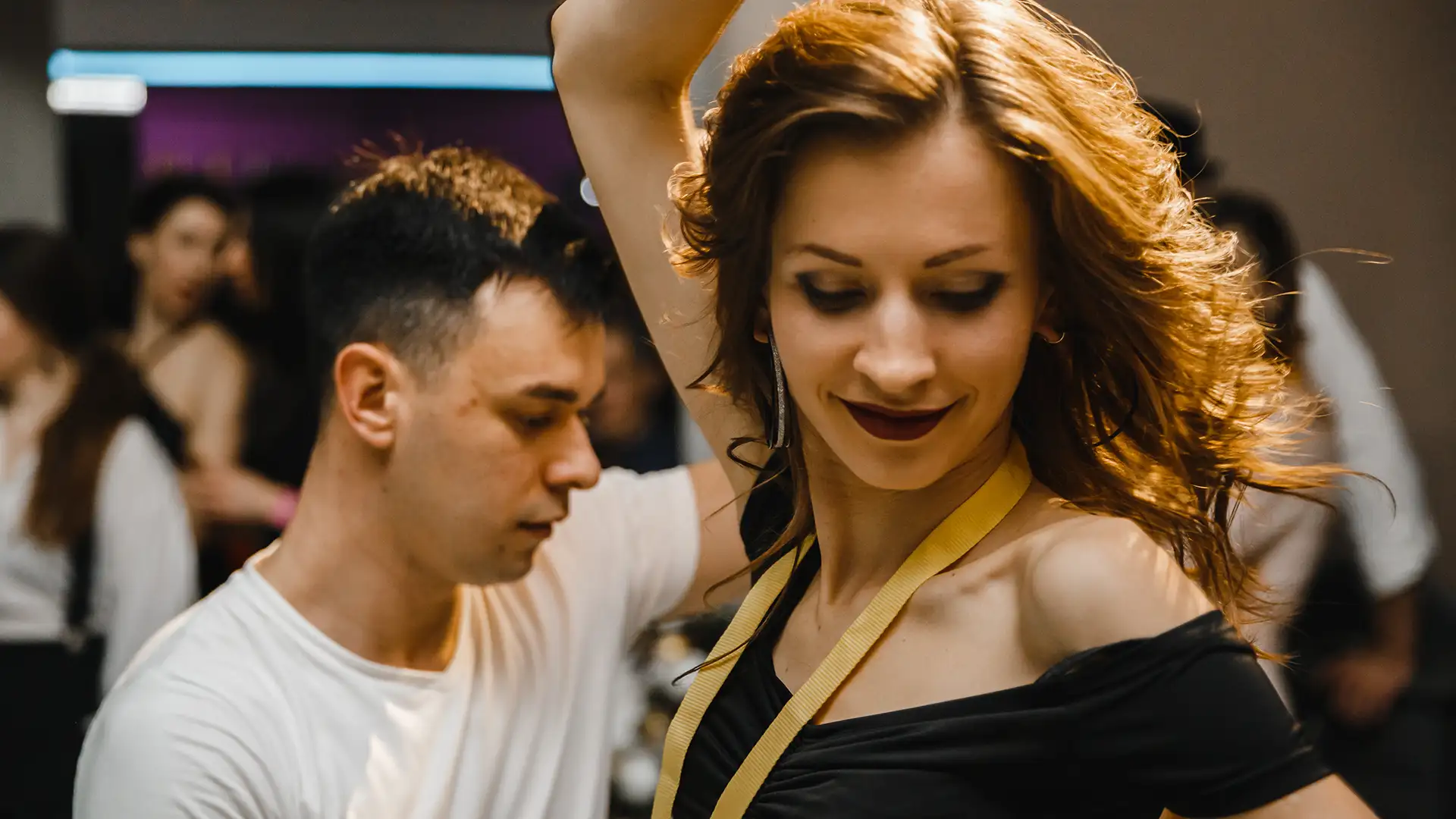 video-section-banner-image